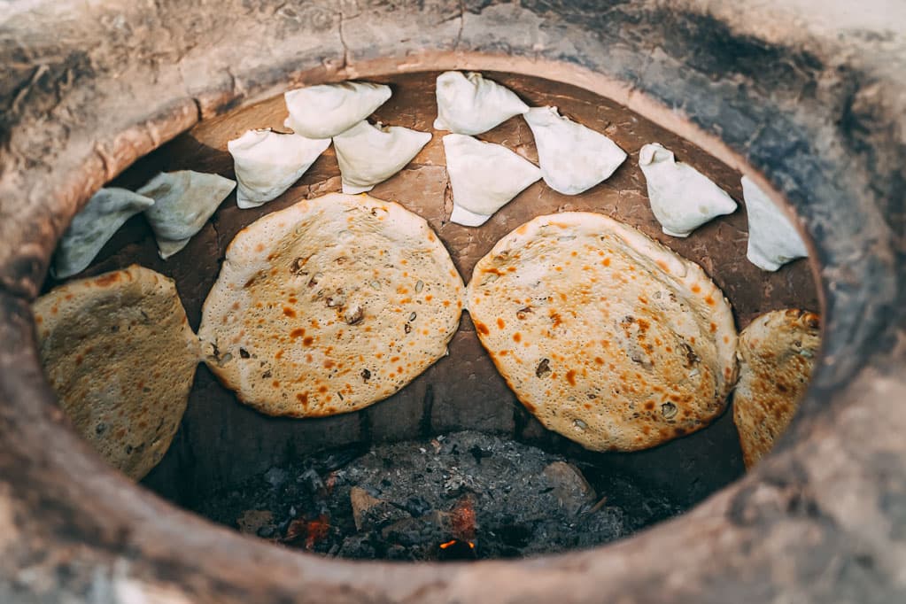Naan Dari Ketuhar Tanah Liat